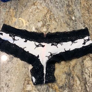 NWT NW 2018 limited edition VS Halloween Cheekster